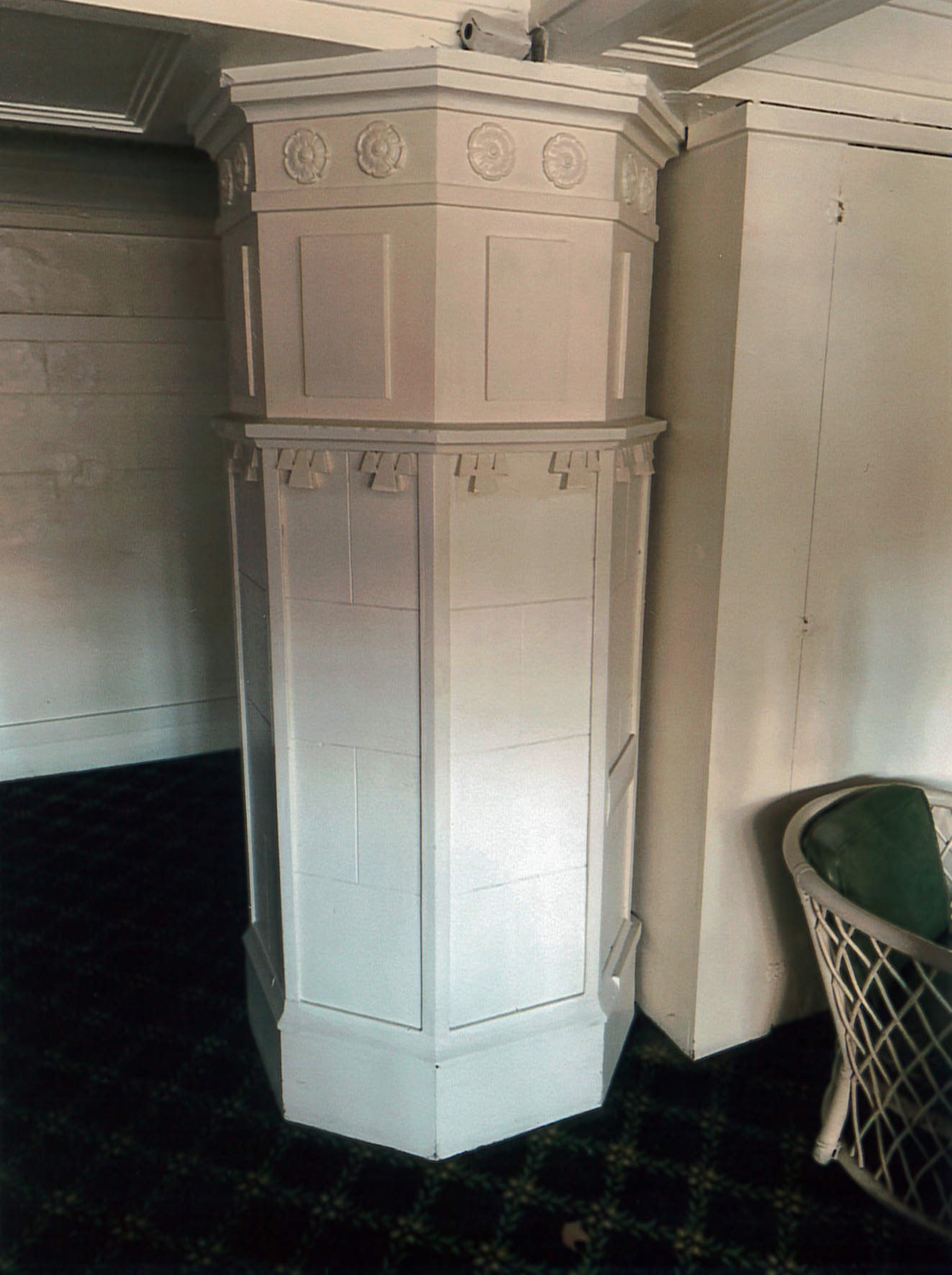 Octagonal column in mezzanine